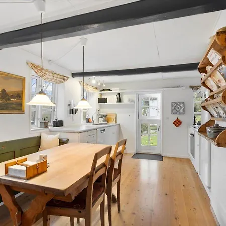 Ae293-aeroskobing-stokkeby-hovedgade-19