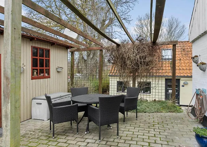 Ae293-aeroskobing-stokkeby-hovedgade-19 *